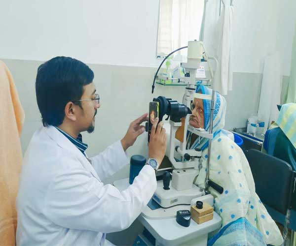 YAG-LASER-treatment-doctor-dhaka-bangladesh